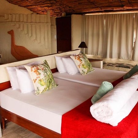 Ugab Terrace Lodge Vingerklip ภายนอก รูปภาพ