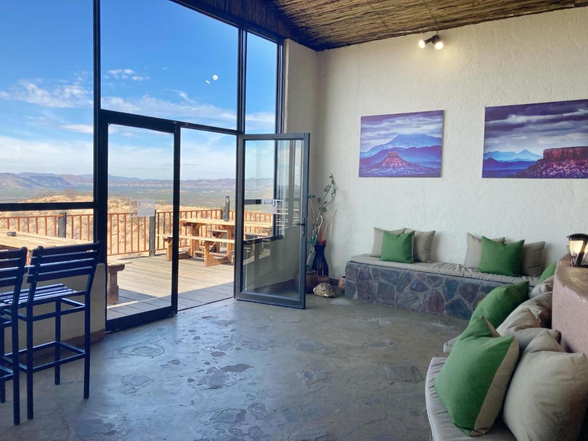 Ugab Terrace Lodge Vingerklip ภายนอก รูปภาพ
